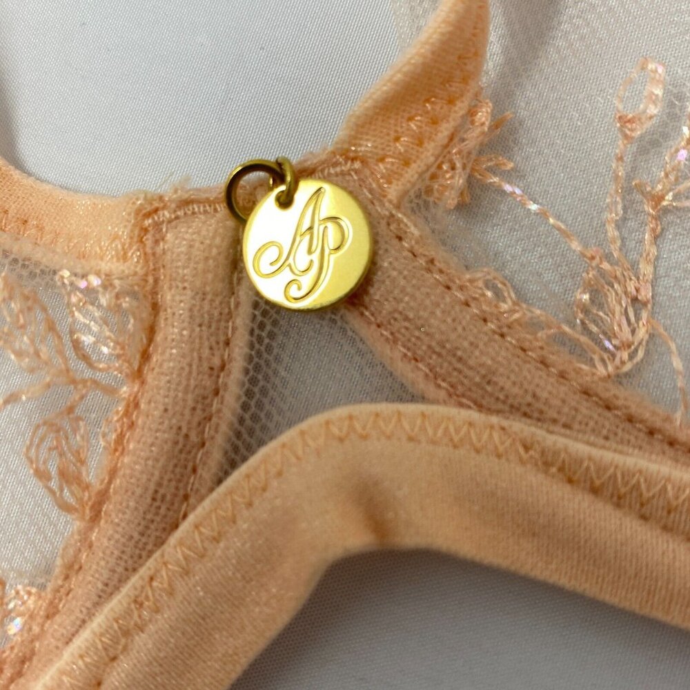 Agent Provocateur Zadi Peach Shimmer 34B/2 Set NWT - Picture 14 of 16